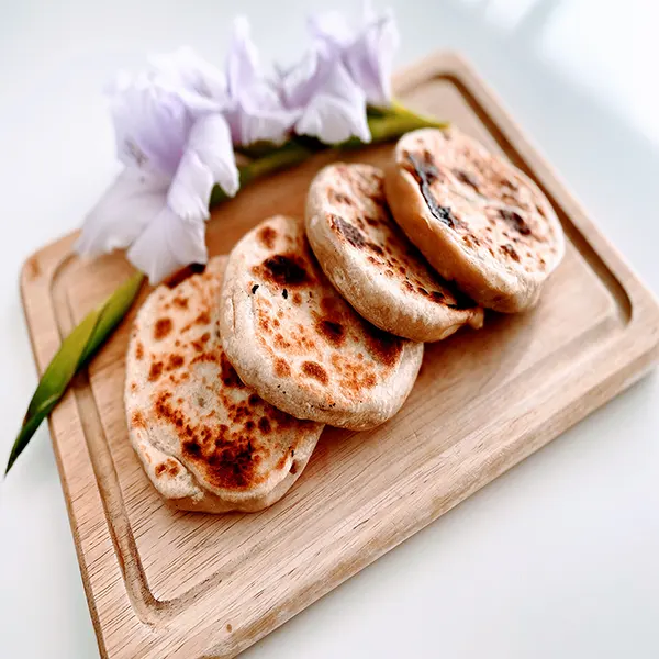 xianbing chinese meat pie ready to serve