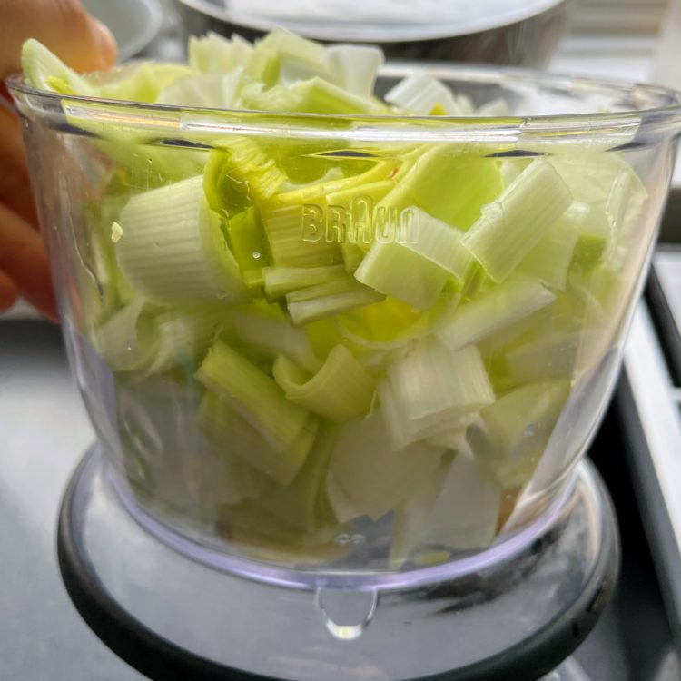 chinese beef and leek pie meat filling veggies step 2