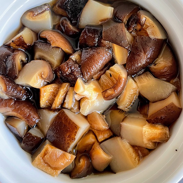 lu rou fan recipe mushrooms soaking