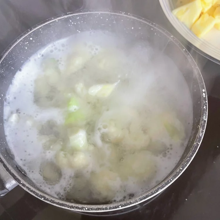 sweet & sour cauliflower boiling