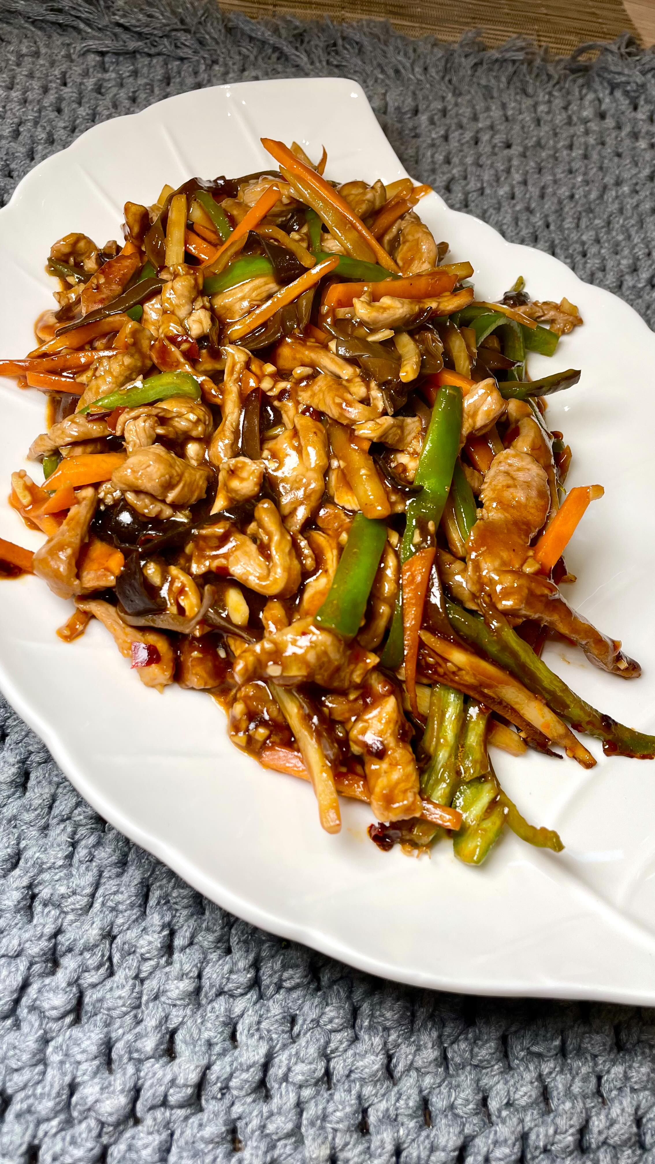The ultimate #comfortfood #yuxiang #pork perfect mixture of sweet sour savory and spiciness. Detailed recipe visit www.linschinesekitchen.com #chinesefood #porkrecipes #homecooking